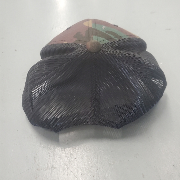 Ivar's Sports Bar Baton Rouge, LA Ball Cap - Picture 4 of 6